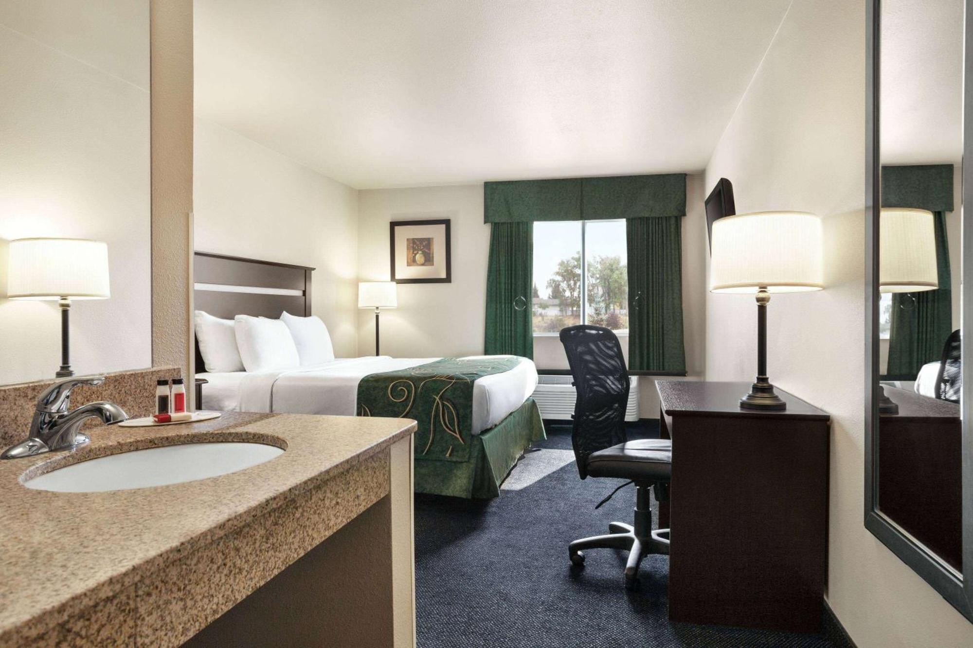 Travelodge By Wyndham Mcalester Exteriér fotografie